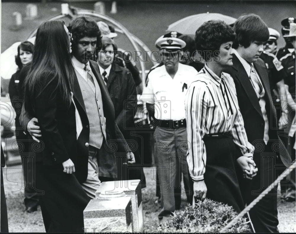 1979 Funeral for Bessemer, Alabama Police Officer killed by bomb - Historic Images