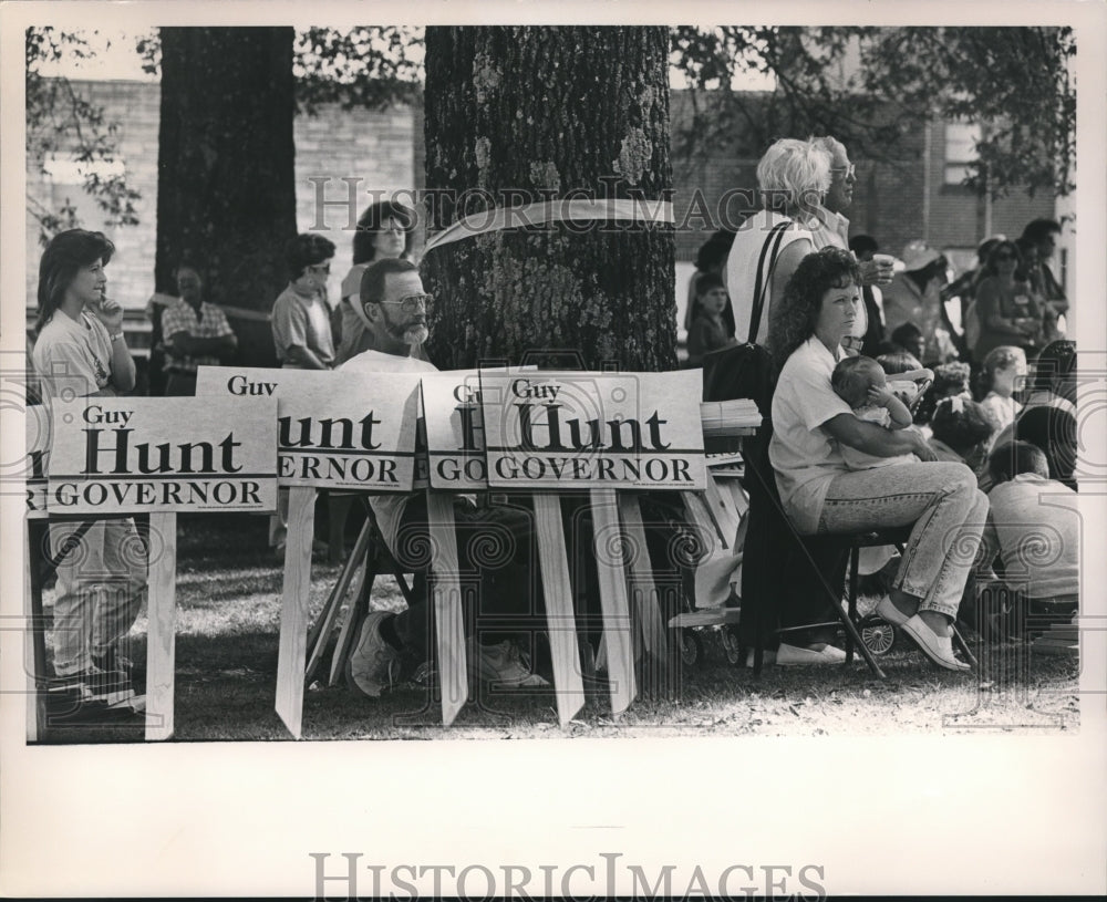 Lenda Middlebrooks holds her niece Savannah Louellen at Rally - Historic Images