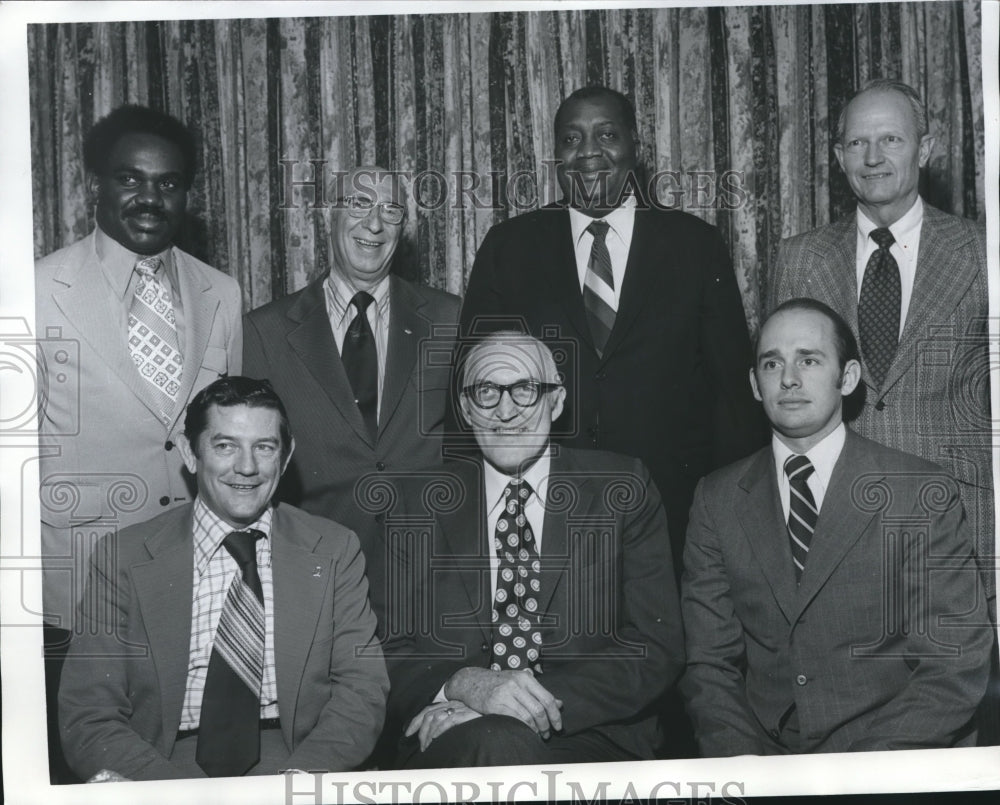 1975 Press Photo Jefferson County Legislative Delegates, Senators gathered - Historic Images