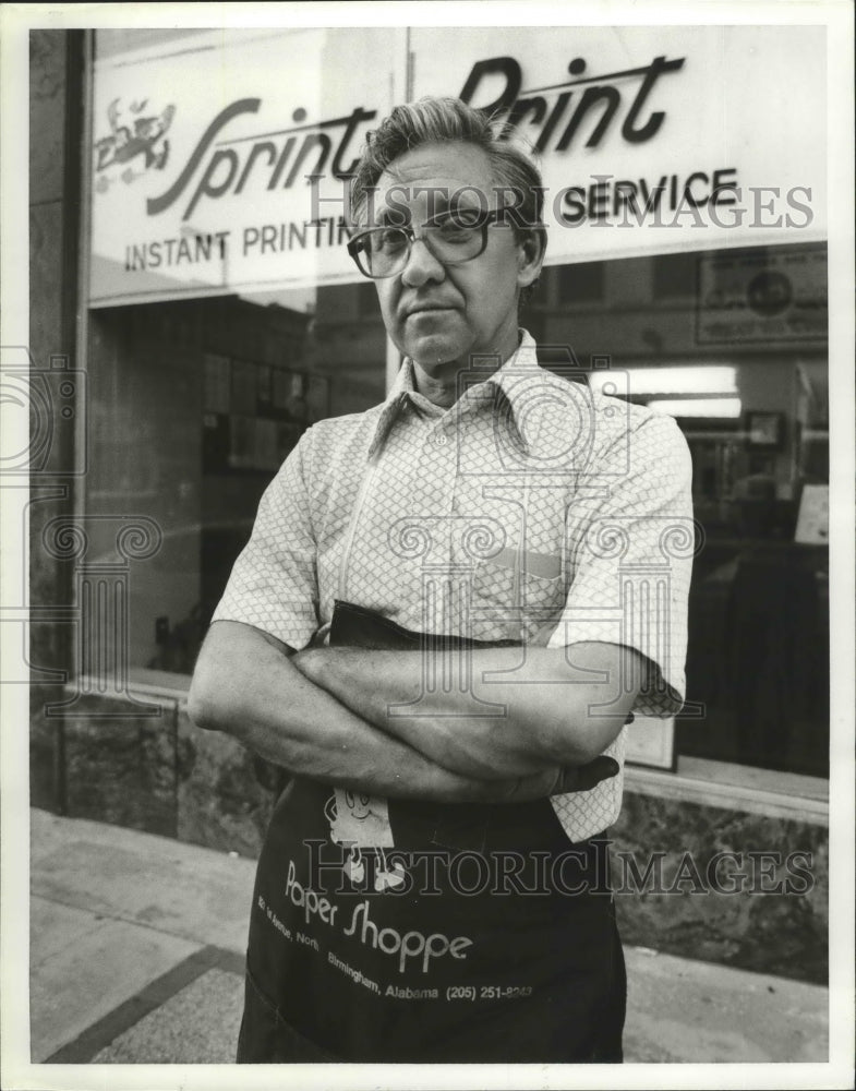 1982 Raymond Kruse of Sprint Print Company in front of store - Historic Images