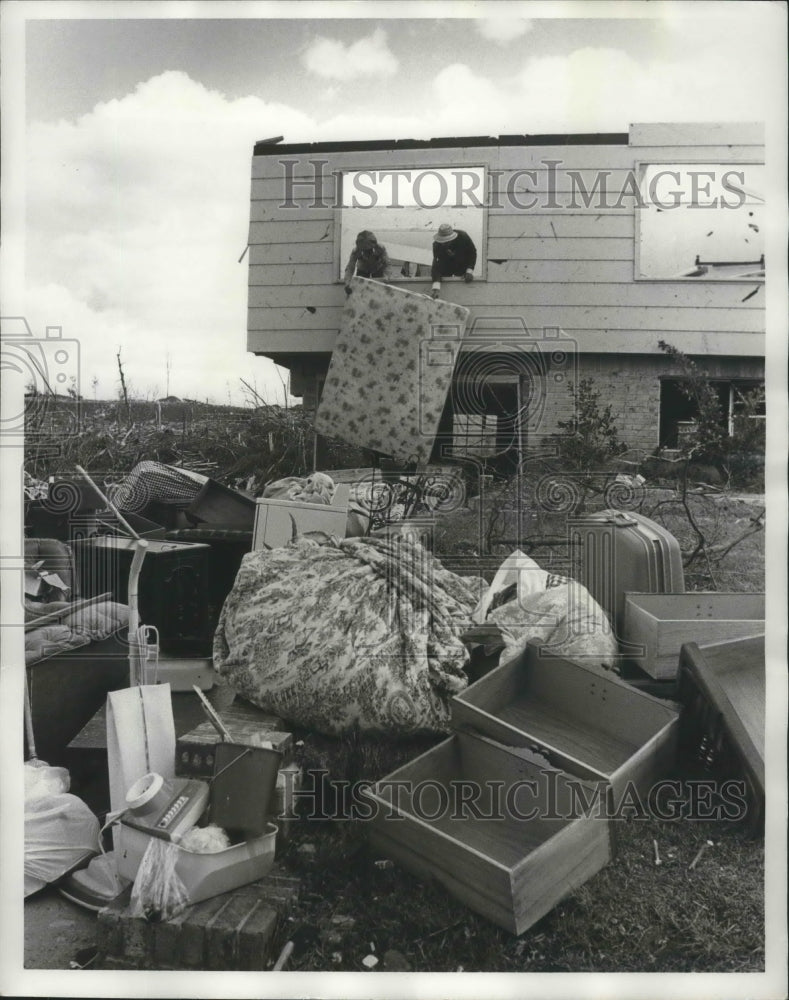 1977 Press Photo Tornado damage in Jefferson County, Smithfield - abna33284 - Historic Images