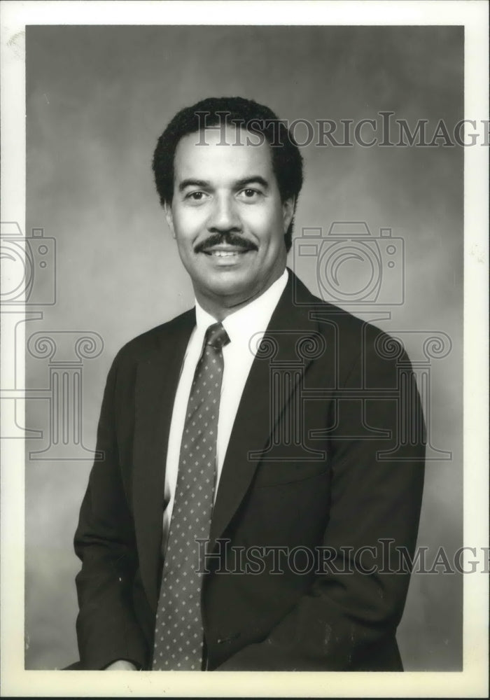 Press Photo Doctor Jorge Kuzmick, Calhoun Community College - abna33326 - Historic Images