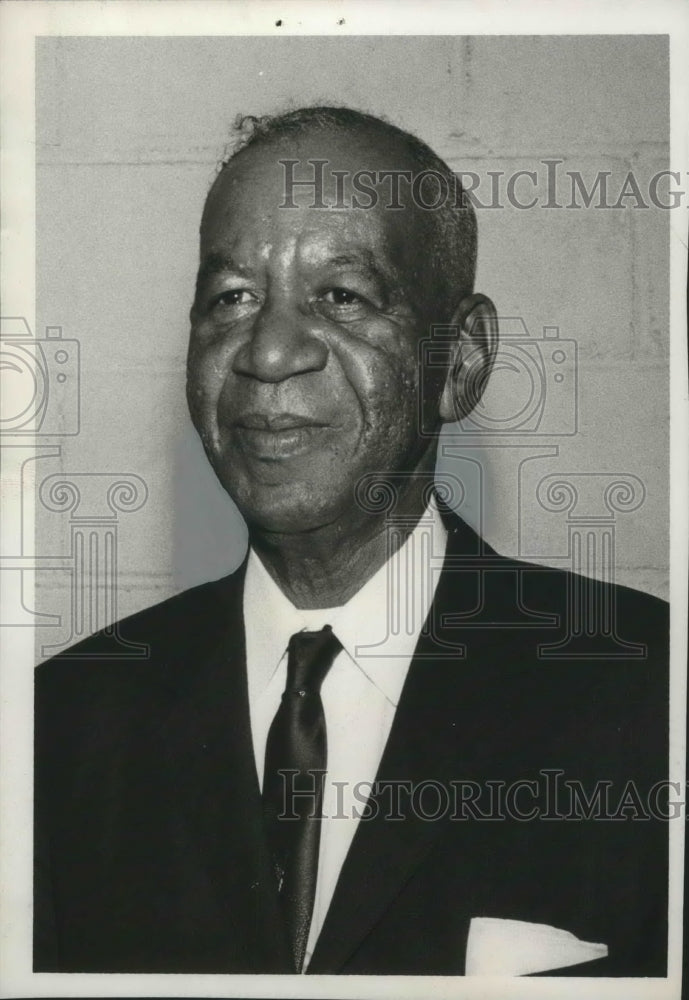 1966 Press Photo Doctor E. Paul Jones, Educator - abna33378 - Historic Images