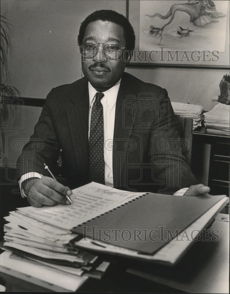 1988, William Butler, Junior, Loan Officer - abna33442 - Historic Images