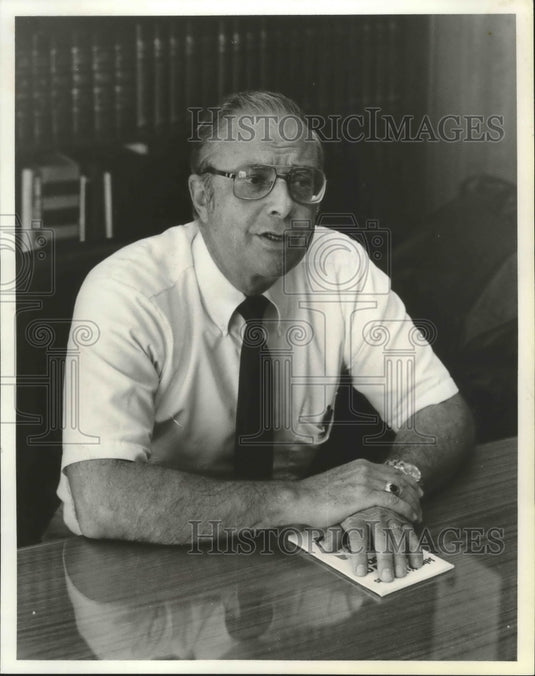 1980, Carl Isaacs, attorney for Jehova's Witness - abna33466 - Historic Images