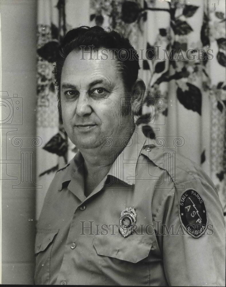 1979, Alabama Conservation Officer Glenn Ishler, Park Director - Historic Images