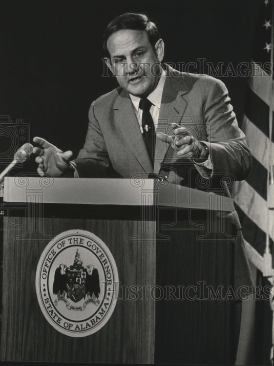 1982 Alabama Governor Fob James - Historic Images