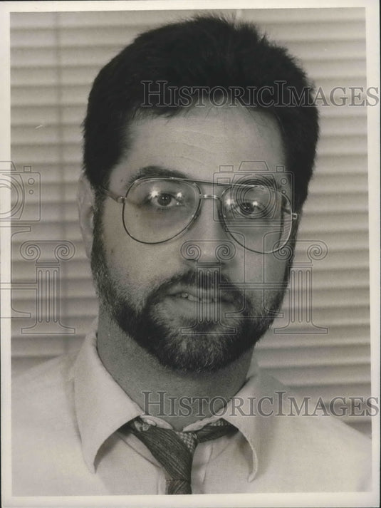 1990, Bruce Jaffe, Attorney for Awward family facing exclusion - Historic Images