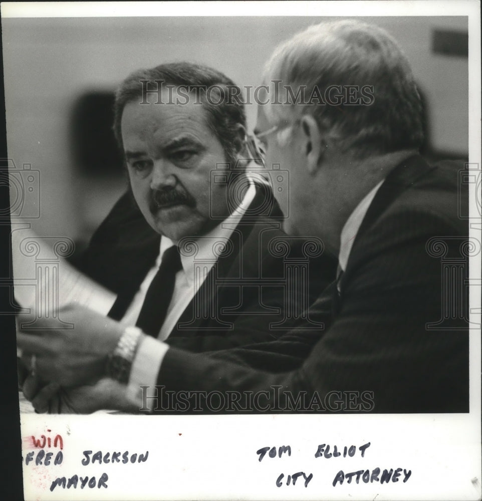 1981 Mayor Winfred Jackson, left, and City Attorney Tom Elliot - Historic Images