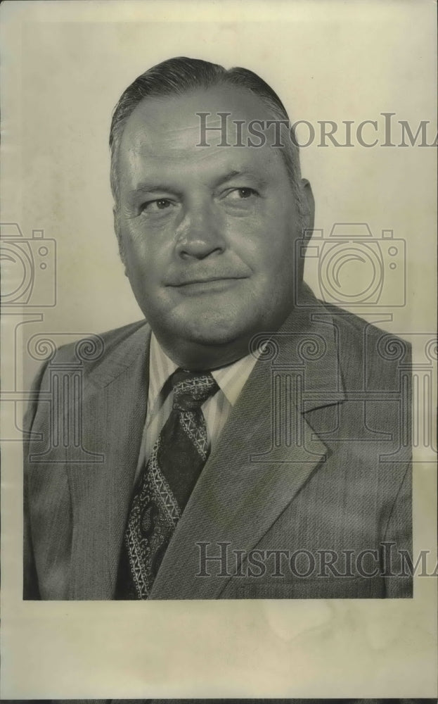 1974 Alton H. Long, assistant district sales manager of L&N Railroad - Historic Images