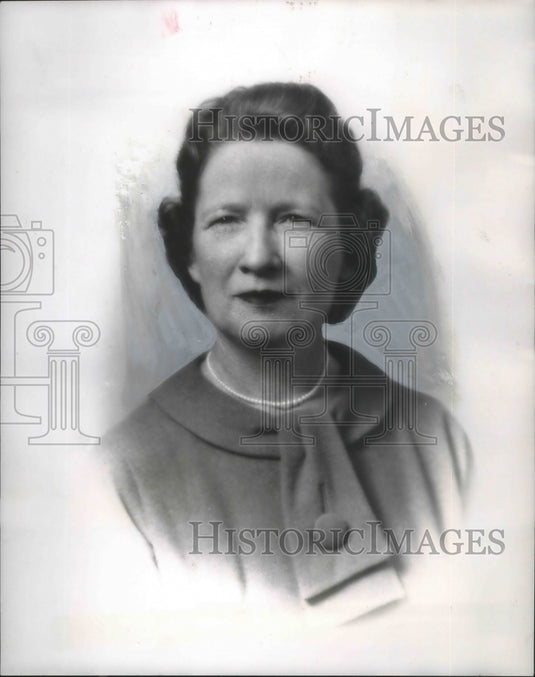 1960 Press Photo Miss Frances K. Longshore, Vice President First National Bank - Historic Images