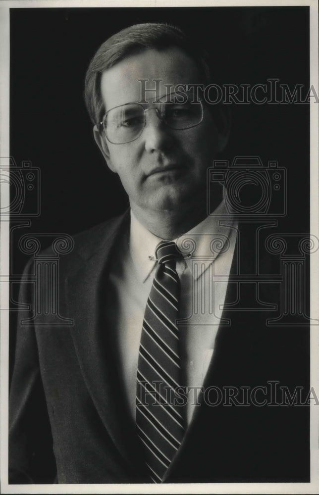 1988, Manuel Johnson of the Federal Reserve - abna33612 - Historic Images