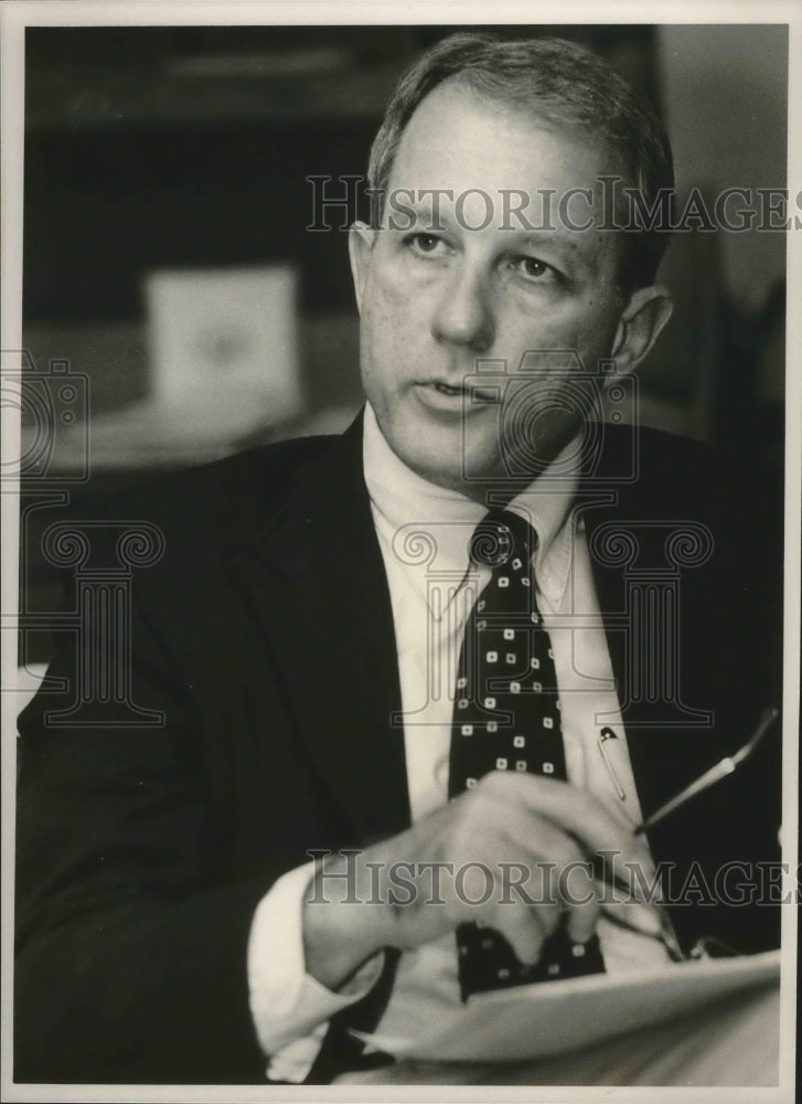 1989 Doctor Bob Wells, chairman of University of Alabama Birmingham - Historic Images