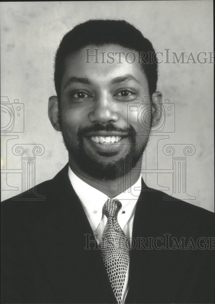 1994 Press Photo Kevin Lofton, University of Alabama Birmingham Administrate - Historic Images