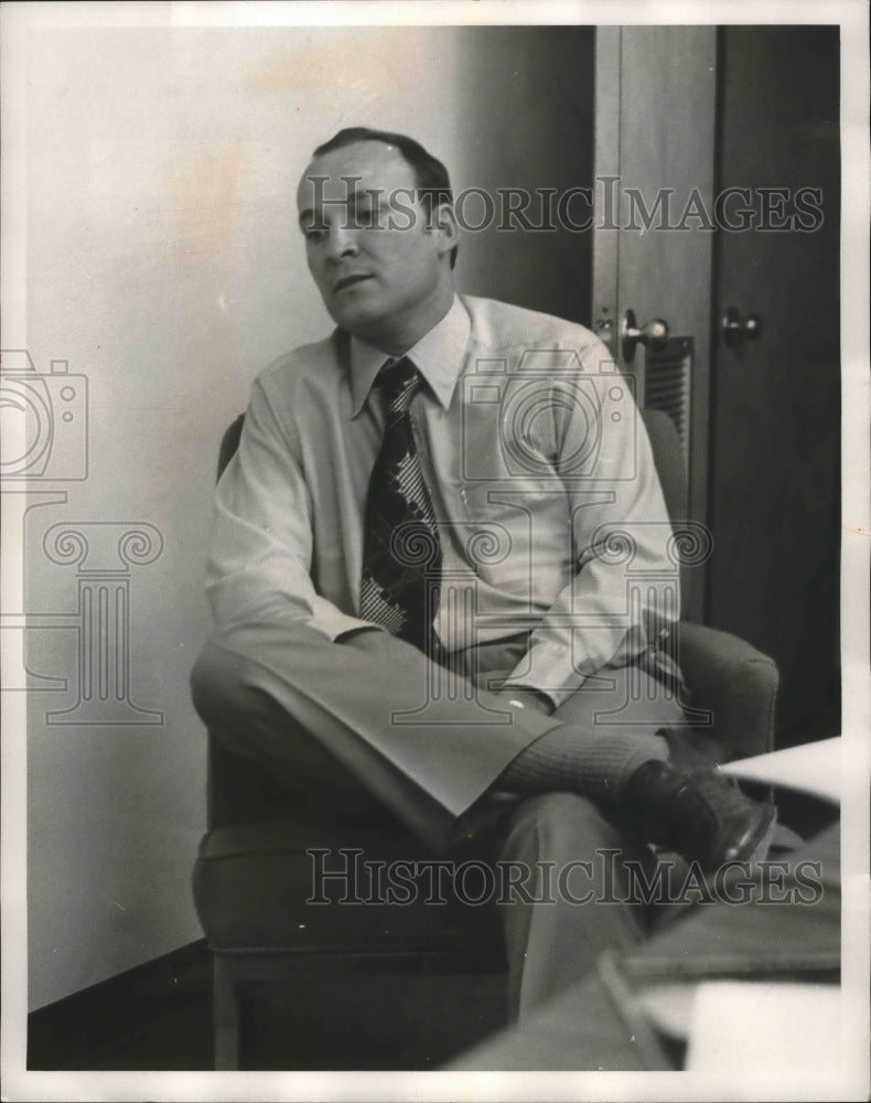 1976, Richard Lind, Shelby County Memorial Hospital Administrator - Historic Images