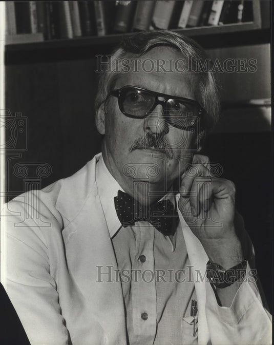 1981, Doctor Patrick Linton of University of Alabama at Birmingham - Historic Images