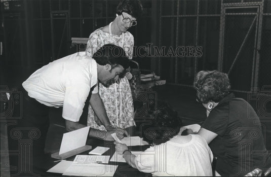 1980, Phillip Dugger, Voting in Leeds - abna34027 - Historic Images