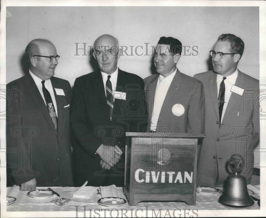 1957 Press Photo Ed Livingston with unidentified others at Civitan meeting - Historic Images
