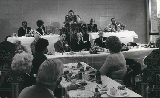 1982 Alabama Governor Fob James, speaker for College Breakfast - Historic Images