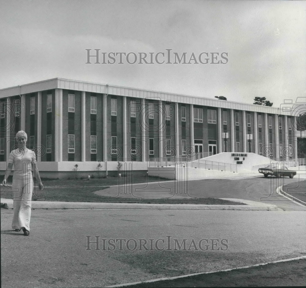 1974 Press Photo Lurleene B. Wallace school of Nursing in Jacksonville, Alabama - Historic Images