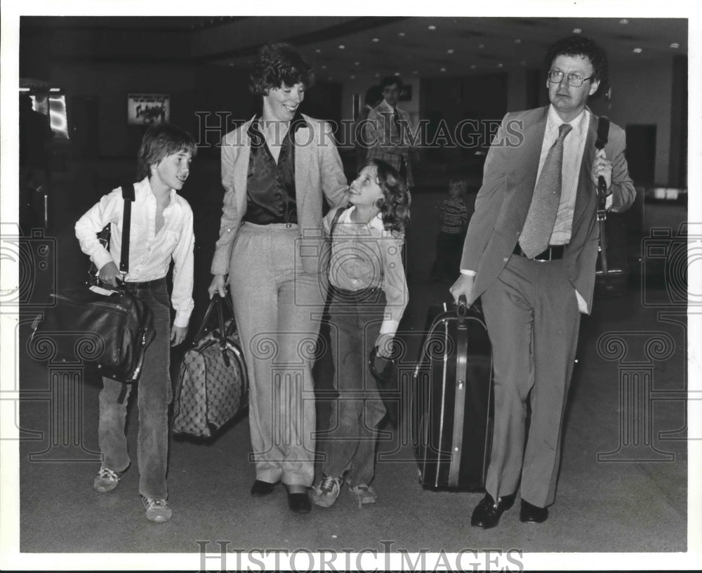 1979, Louise Lindblom, Director of Alabama Democratic Party, Family - Historic Images