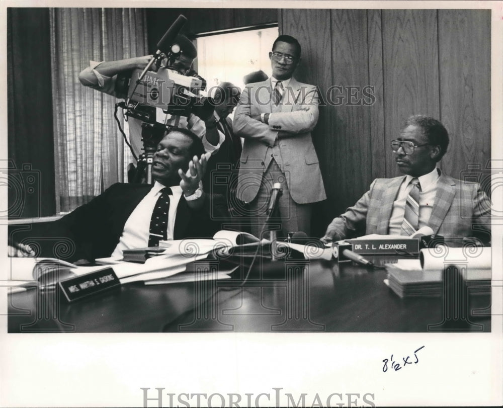 1987 Press Photo Dr. Louis Dale - Birmingham Board of Education - abna34251 - Historic Images