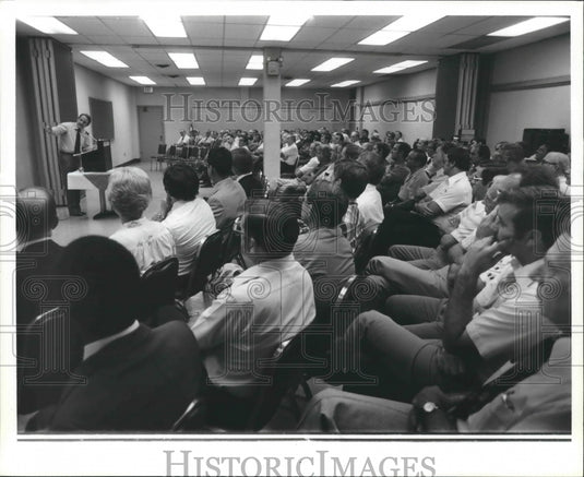 1979, Alabama Governor Fob James Addresses Crowd - abna34337 - Historic Images