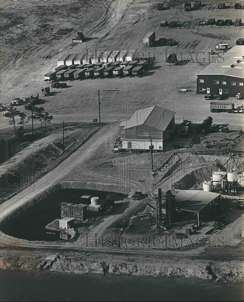 1983, Trucks at hazardous waste dump site at Emelle, Alabama - Historic Images