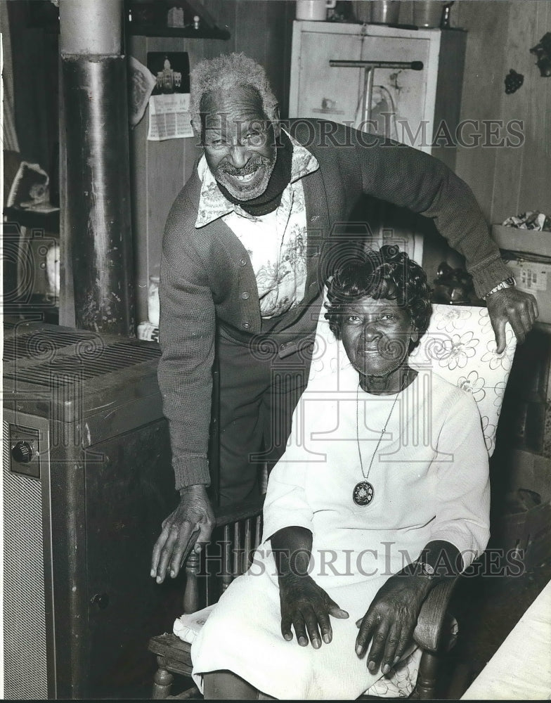 1979 Reverend and Mrs. George Kelly at home - Historic Images