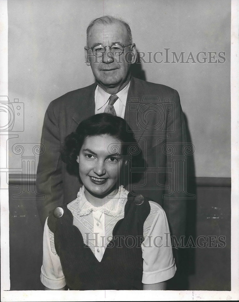 1953 Stenographer Joyce Butler with Veterans Officer Riley L. Hamby - Historic Images