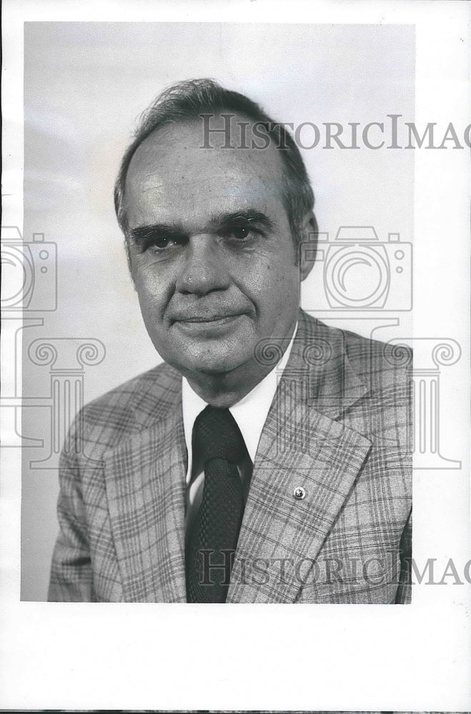 1975 Press Photo William N. Howell, President of Birmingham East Kiwanis Club - Historic Images