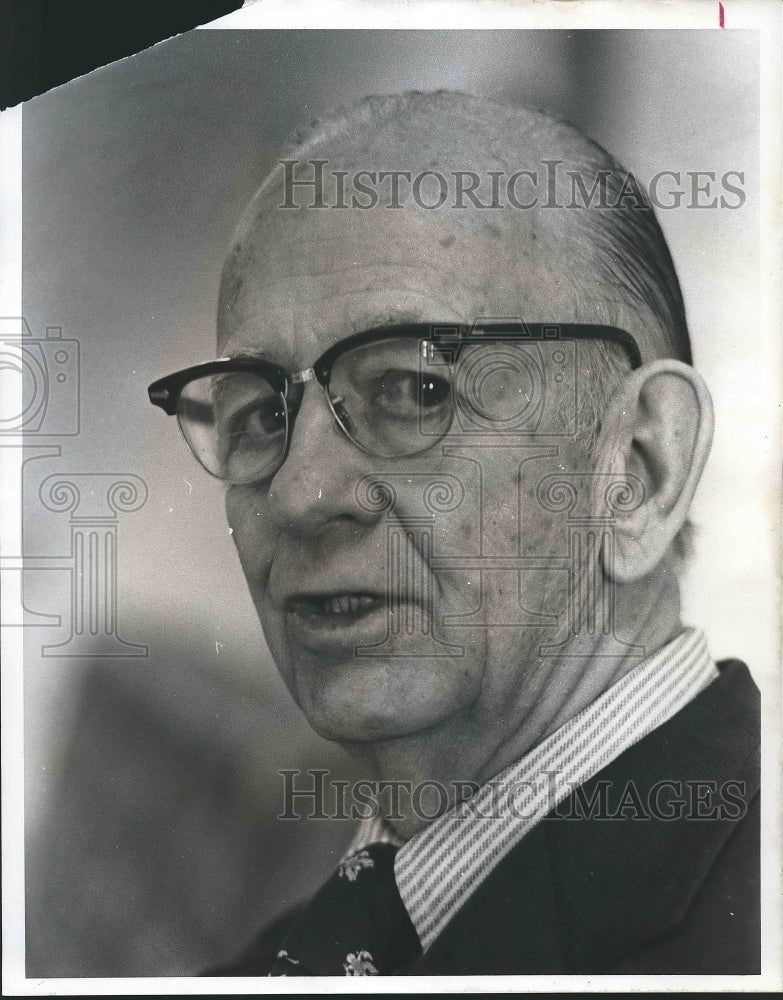 1974 Press Photo Educator Doctor George V. Irons, Samford University - abna34709 - Historic Images