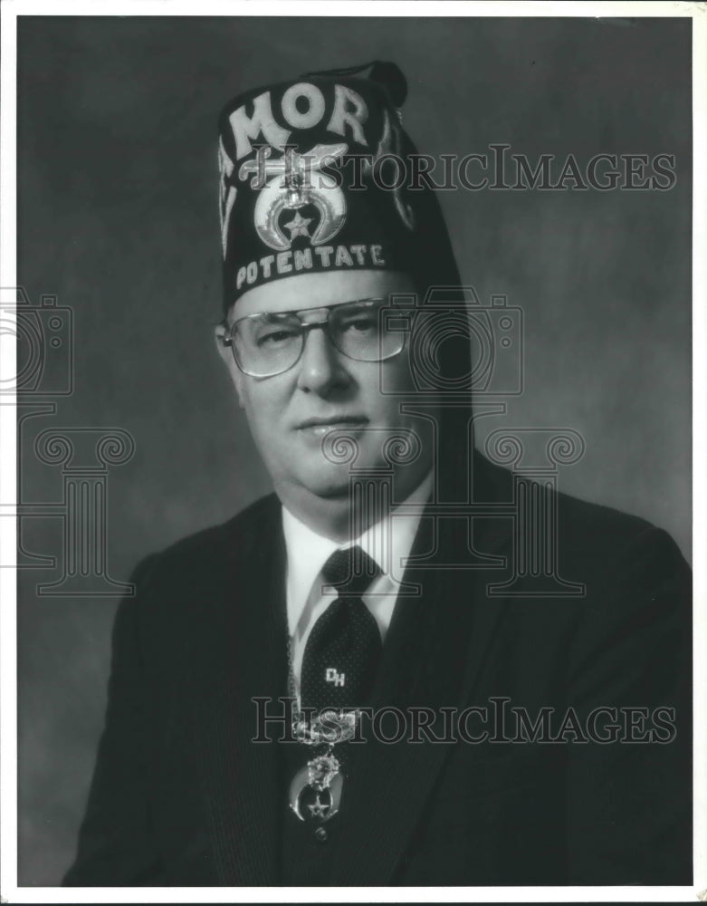 1980 Don Hart, Jackson Industries, Incorporated and Shriner - Historic Images