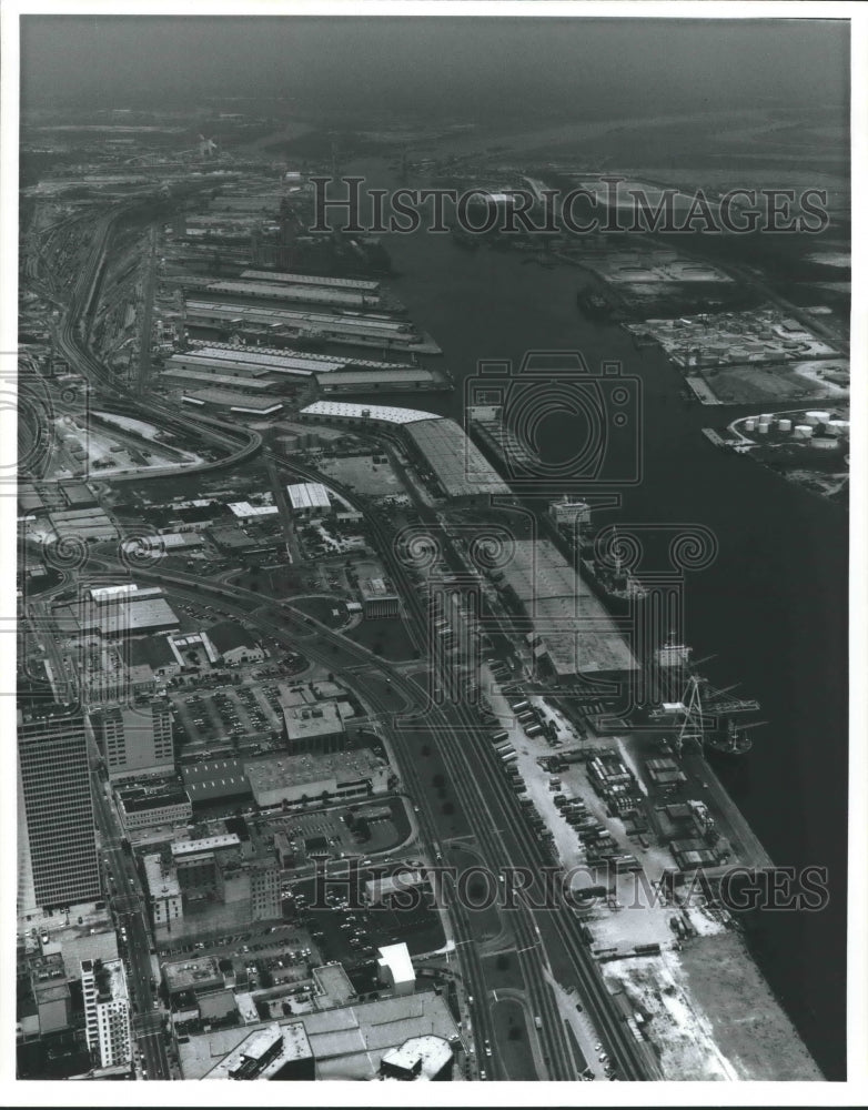 Press Photo Aerial of Main Docks Property about 570 acres island, Alabama State - Historic Images