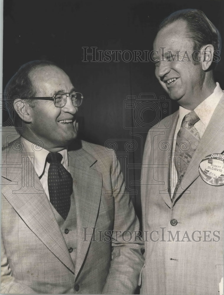 1974 Press Photo Jack Daly, veteran Ivy League football official, Robert McDavis - Historic Images