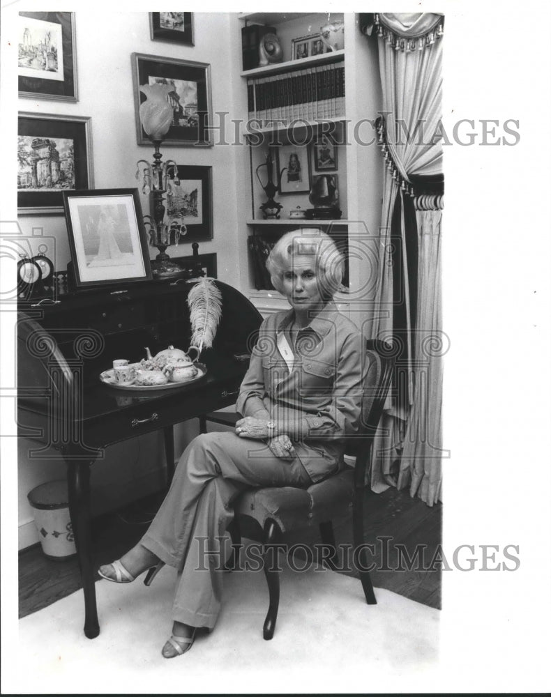 1979, Mrs. Jack Jones (Betty) Bessemer, Alabama Resident - abna35140 - Historic Images