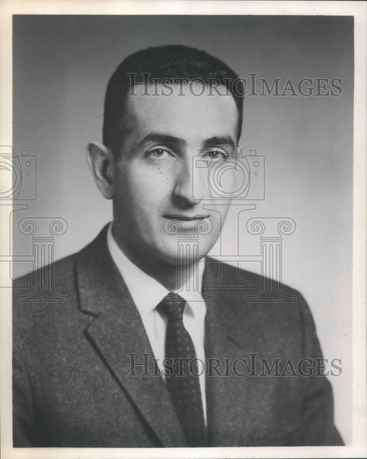 1963 Press Photo John Hanessian Jr, A.U.F.S. - abna35301 - Historic Images