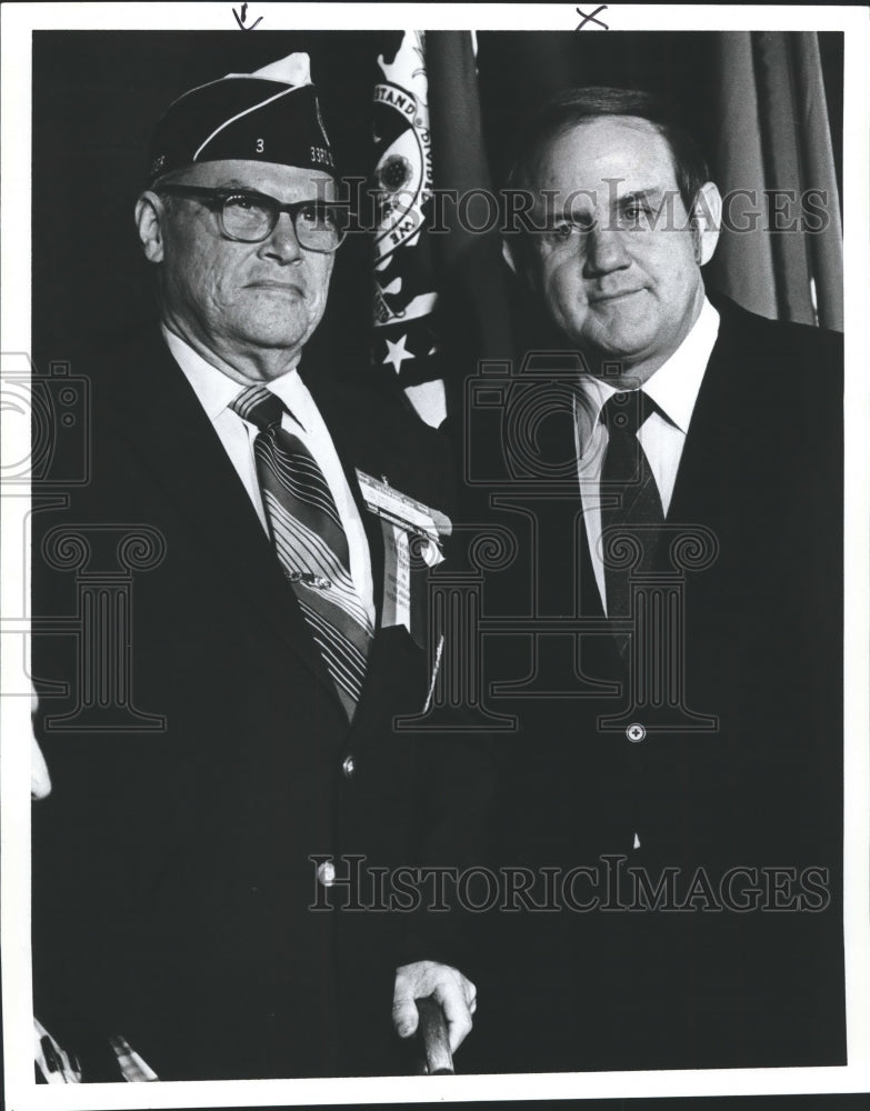 1981, Veteran of Year Robert Appling and Alabama Governor Fob James - Historic Images