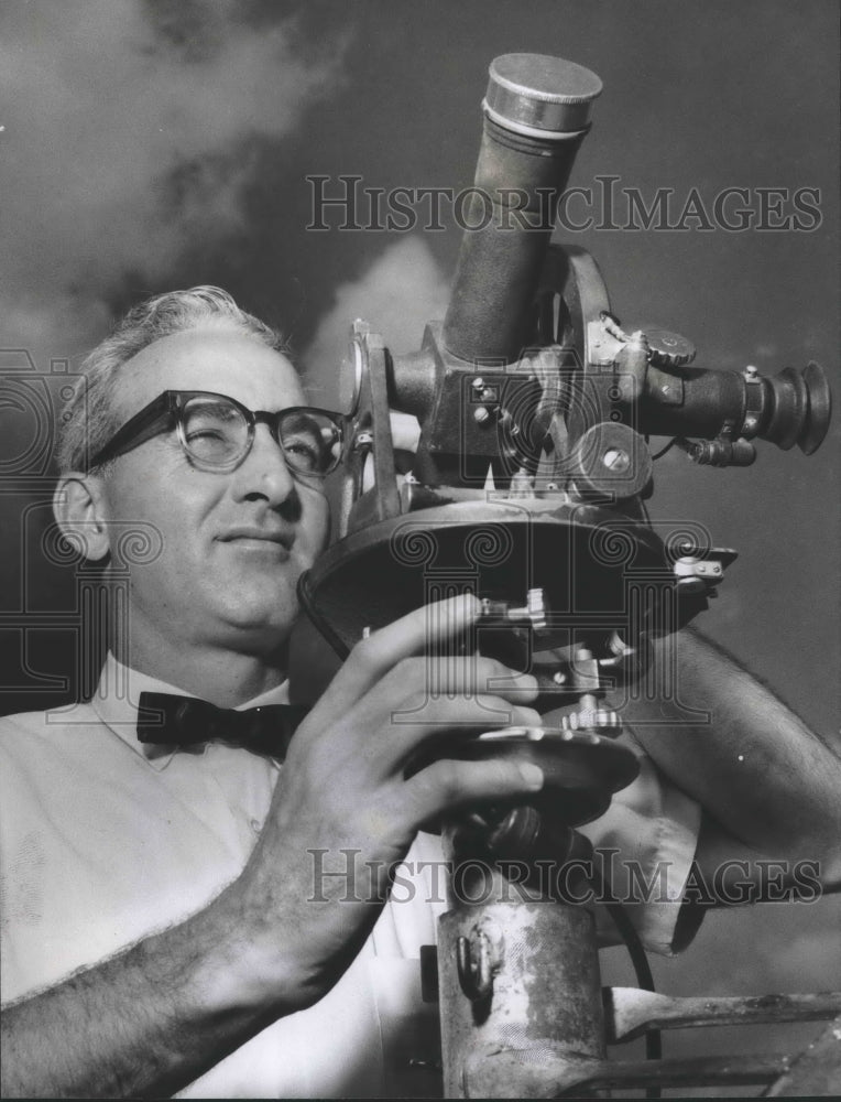 1968 Press Photo Don Kastner, Birmingham Weather Bureau - abna35356 - Historic Images