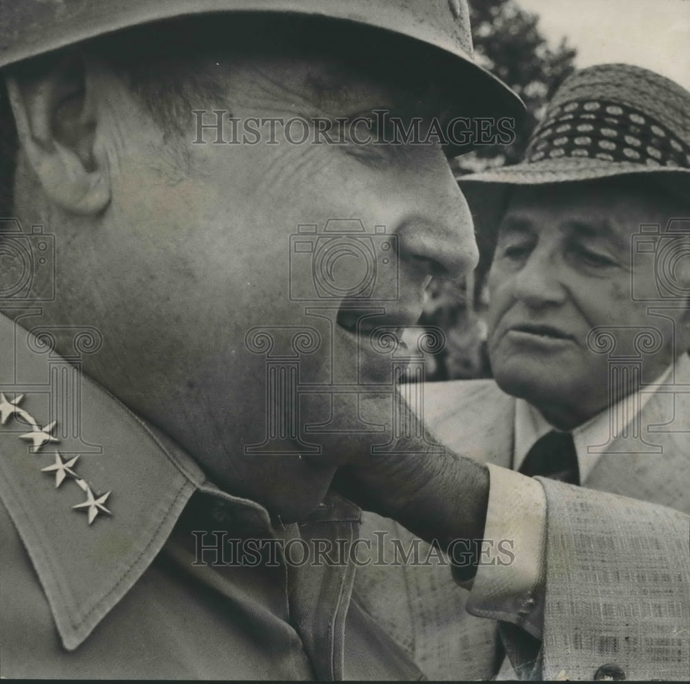 1975 Taylor Hardin becomes state&#39;s first full general, Alabama - Historic Images