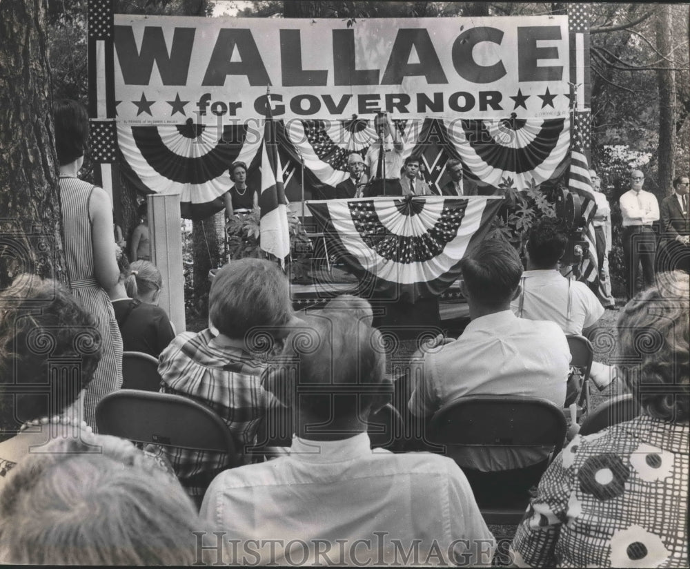 1966, Alabama Governor George Wallace and Mrs. Wallace at Barbecue - Historic Images