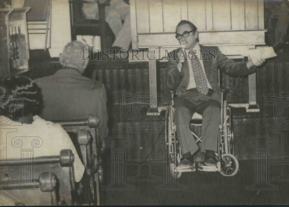 1974, Alabama Governor George C. Wallace speaks at Baptist Church - Historic Images