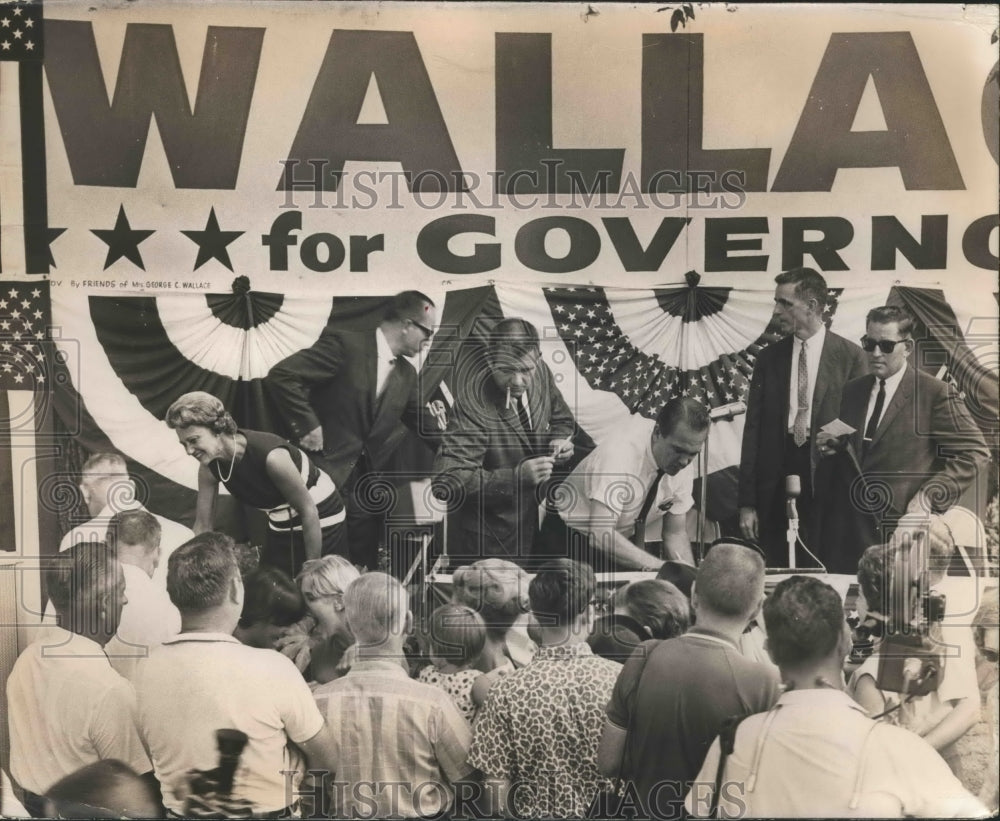 1966 Press Photo Mrs. George Wallace, Candidate for Governor of Alabama - Historic Images