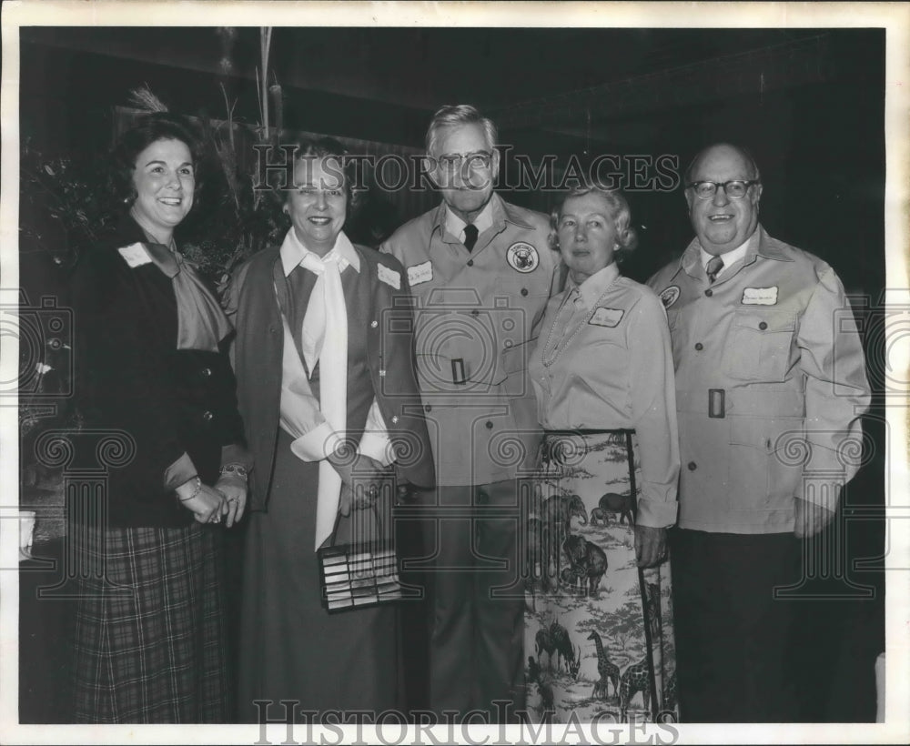 1977, Hunter&#39;s Dinner, Marie Moss, Jo &amp; Dr. Jim Hicks, Grace Nabers - Historic Images