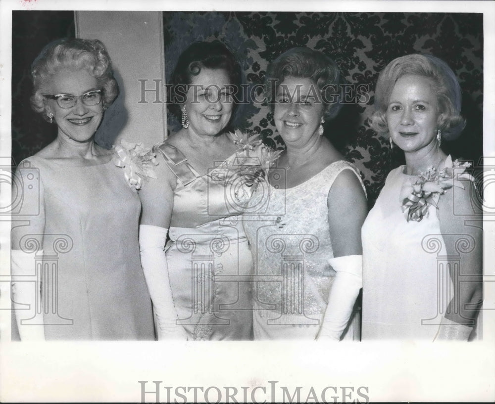 1968, Alabama Business and Professional Women officers at convention - Historic Images