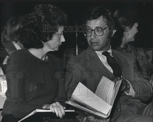 1982 Lorene Randolph and Mark Elovitz discuss leash law, Alabama - Historic Images
