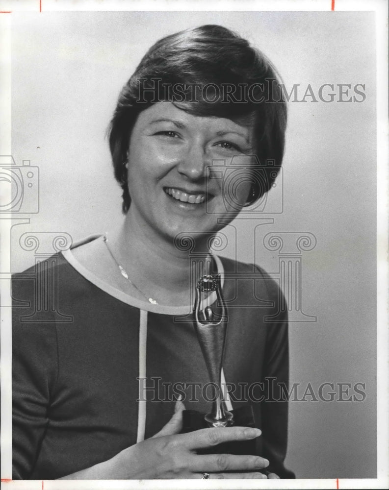 1977, Mrs. Madrene Y. Lewis, named Woman of the Year by Association - Historic Images