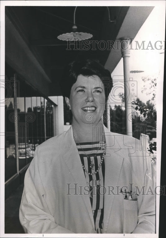 1990, Susan McCollum, Hoover, Alabama Doctor - abna36111 - Historic Images