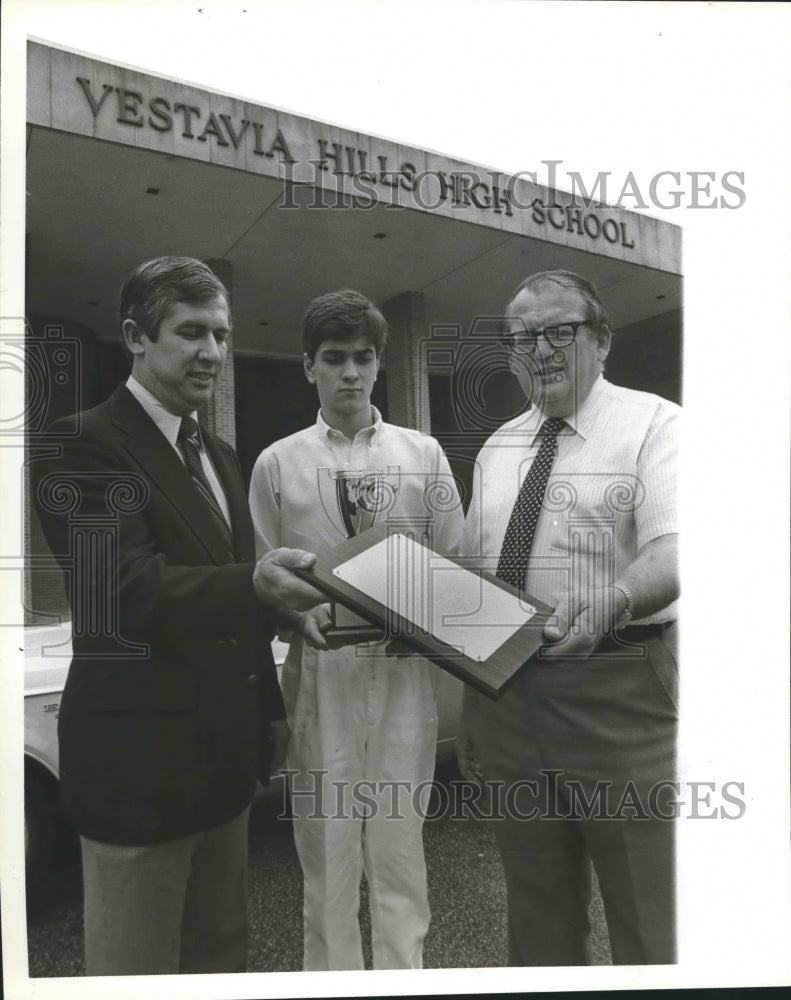 1982 Band Member Nick Jovings and Galloway with plaque for Band - Historic Images