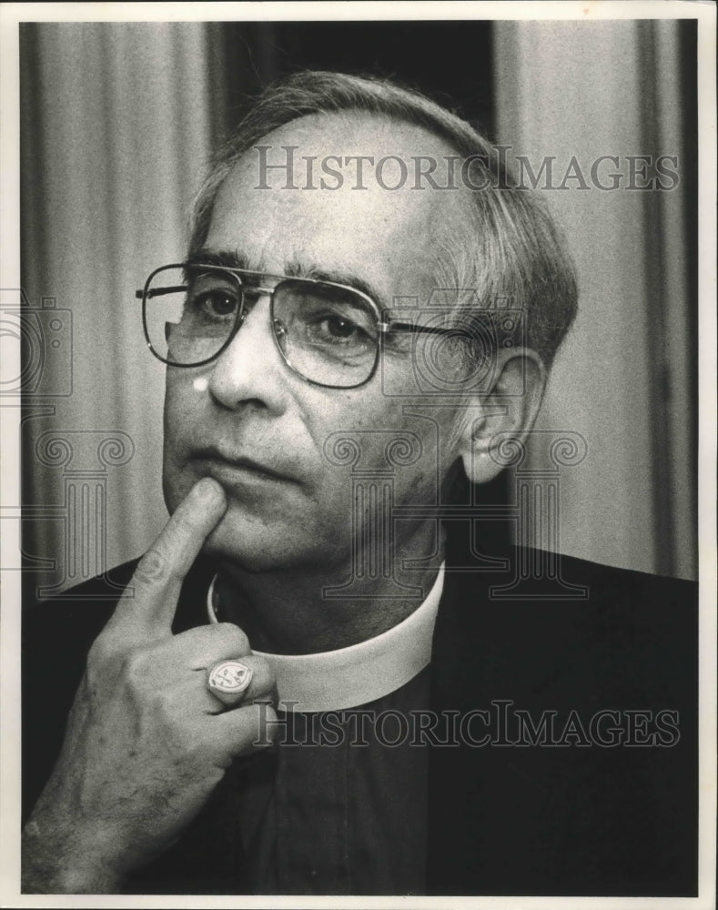 1991 Reverend Robert O. Miller - Historic Images